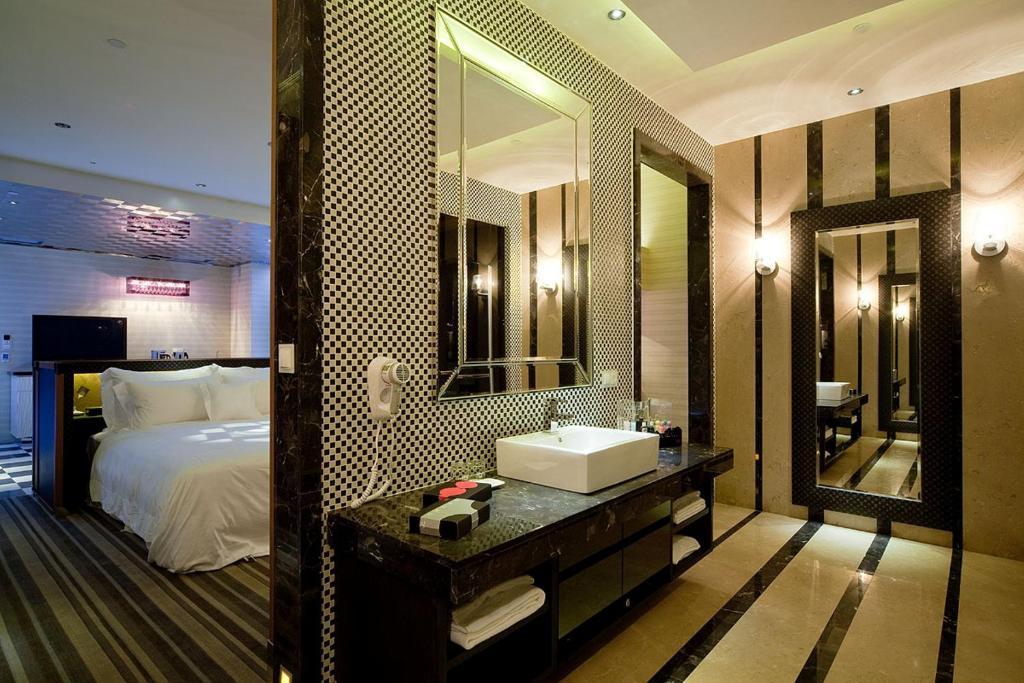 Wego Funtel - Dazhi Branch Motel Taipei Room photo